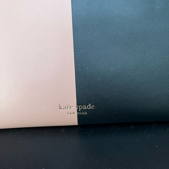 Kate Spade Nicola bicolor large pouch wristlet - Picture 5 of 6